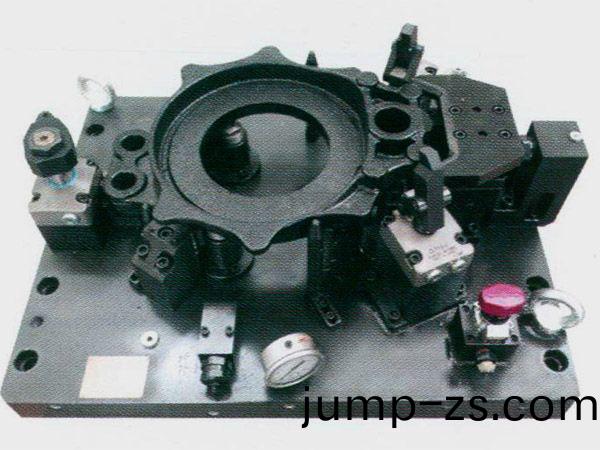 製動器底(di)闆液壓(ya)裌具